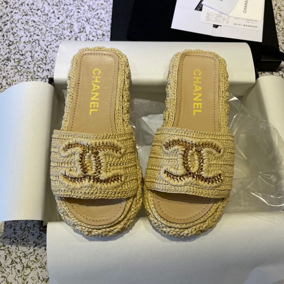 CHANEL Cream Woven Slip-On Sandals - Picture 1 of 5